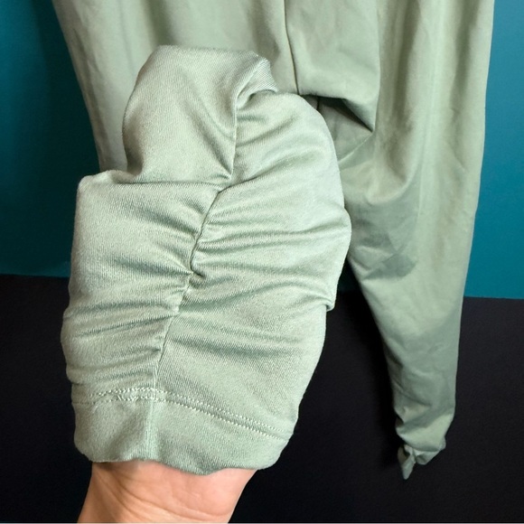 Gymshark Mint Green Leggings collaboration with Whitney Simmons - Picture 7 of 14